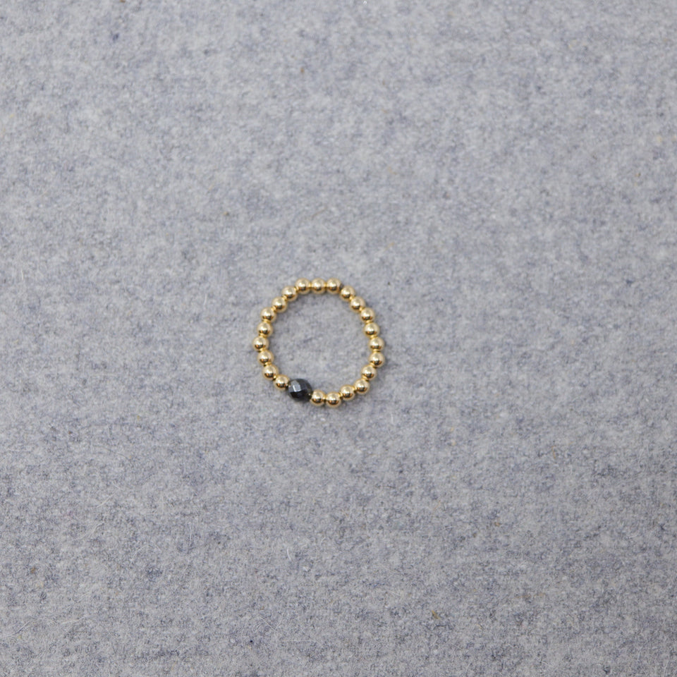 Ring vergoldete Perlen mit Edelstein