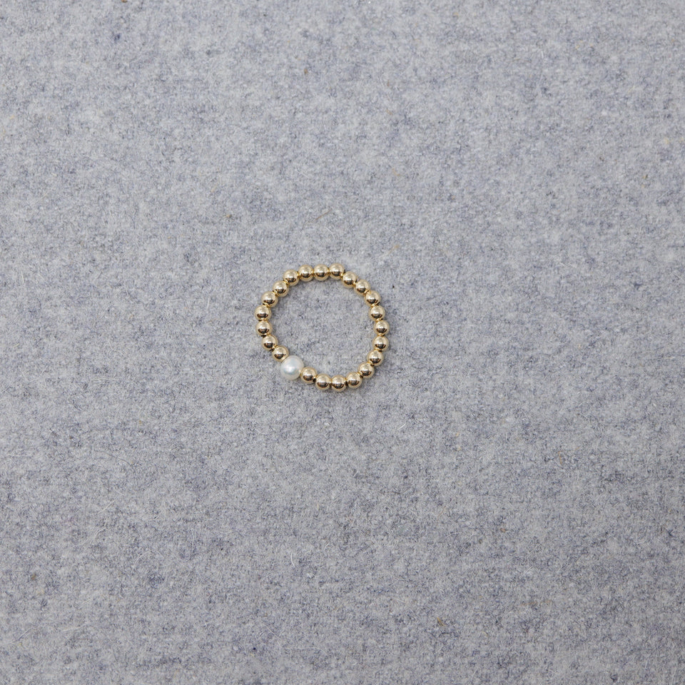 Ring vergoldete Perlen mit Edelstein
